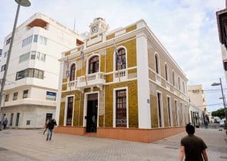 la_casa_amarilla