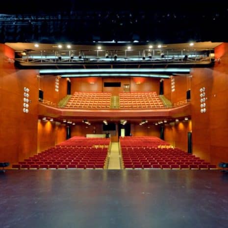Teatro Victor Fernández Gopar “El Salinero”