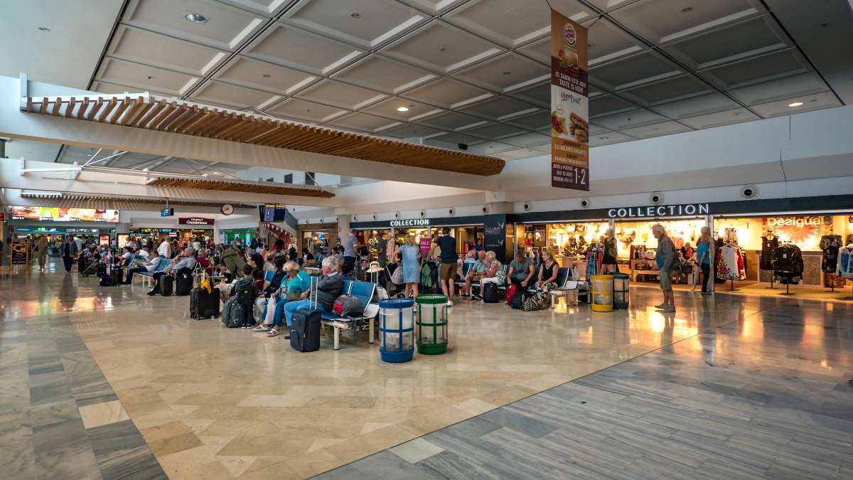 Cómo ir del aeropuerto de Lanzarote a Arrecife y otros destinos