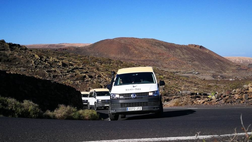 Lanzarote VIP tour en un minivan de 8 plazas una ruta diferente
